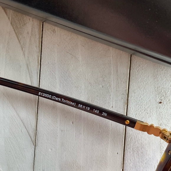 Coach Sunglasses HC8186B Dark Tortoise - Picture 6 of 7